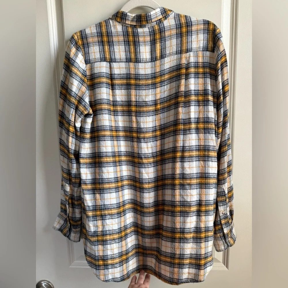 MELLODAY Checkered Flannel Shirt in Mustard and Navy - Picture 4 of 4
